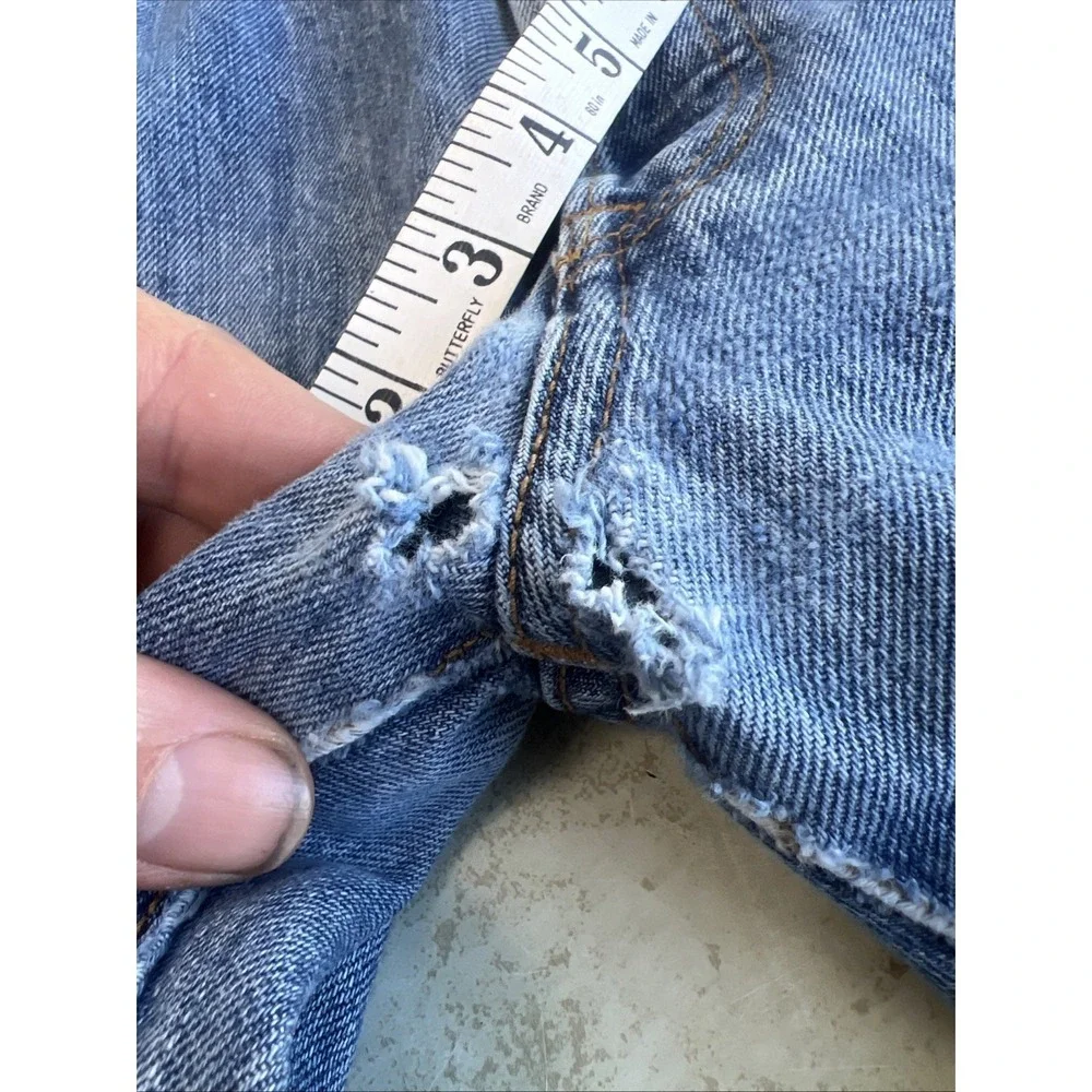 Vintage Y2K Levi's 501 Medium Wash Denim Jeans 34 X 32 Worn Button Fly - Picture 4 of 10